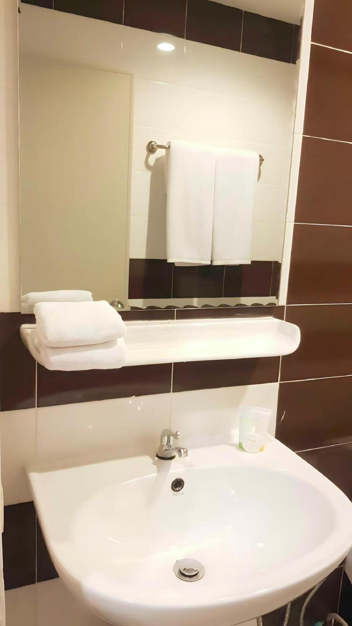 Icheck Inn Chill Patong Экстерьер фото