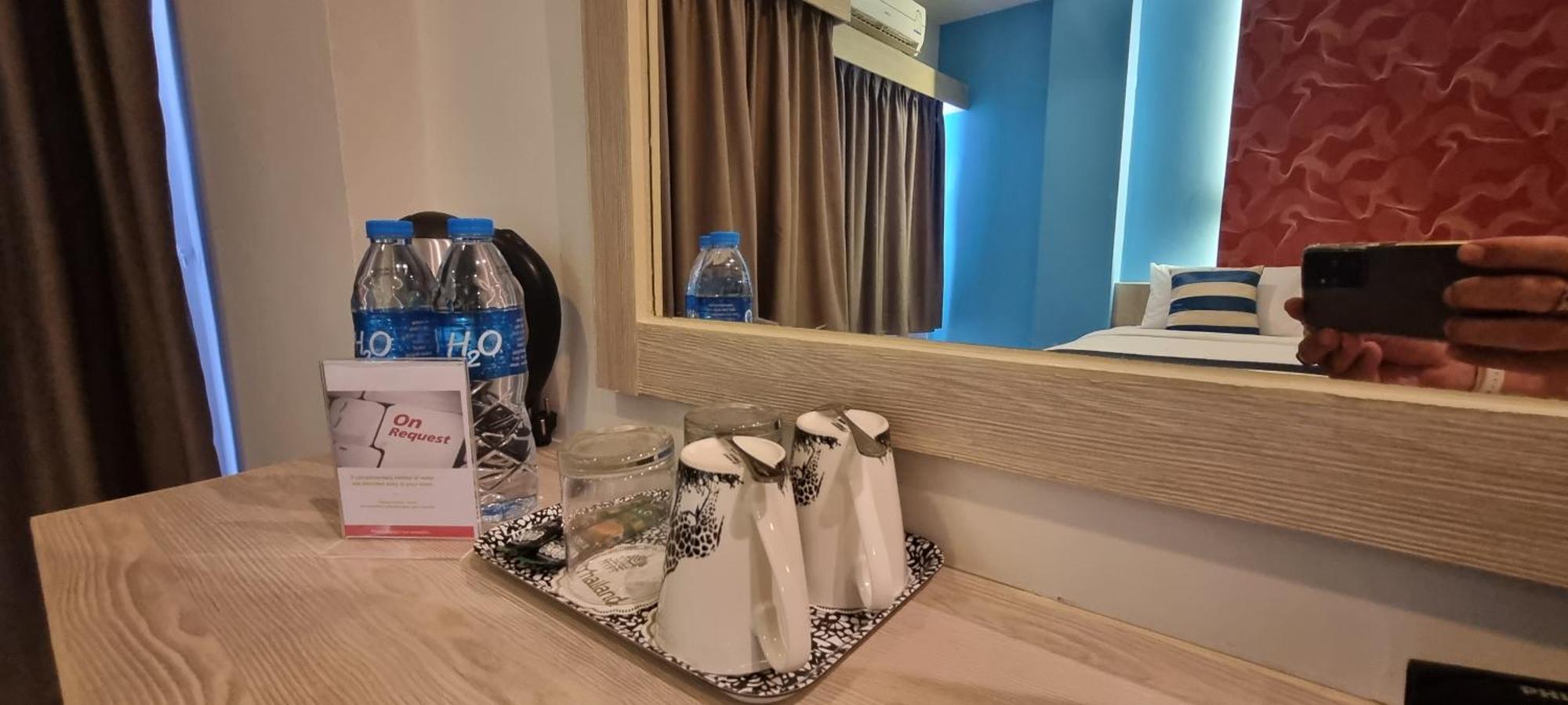 Icheck Inn Chill Patong Экстерьер фото
